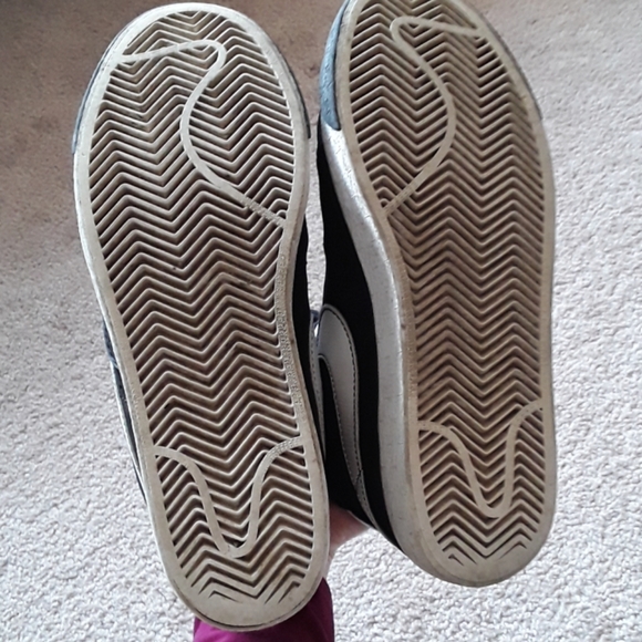 🐖Black and white high top nikes size 5.5 youth - Picture 5 of 5